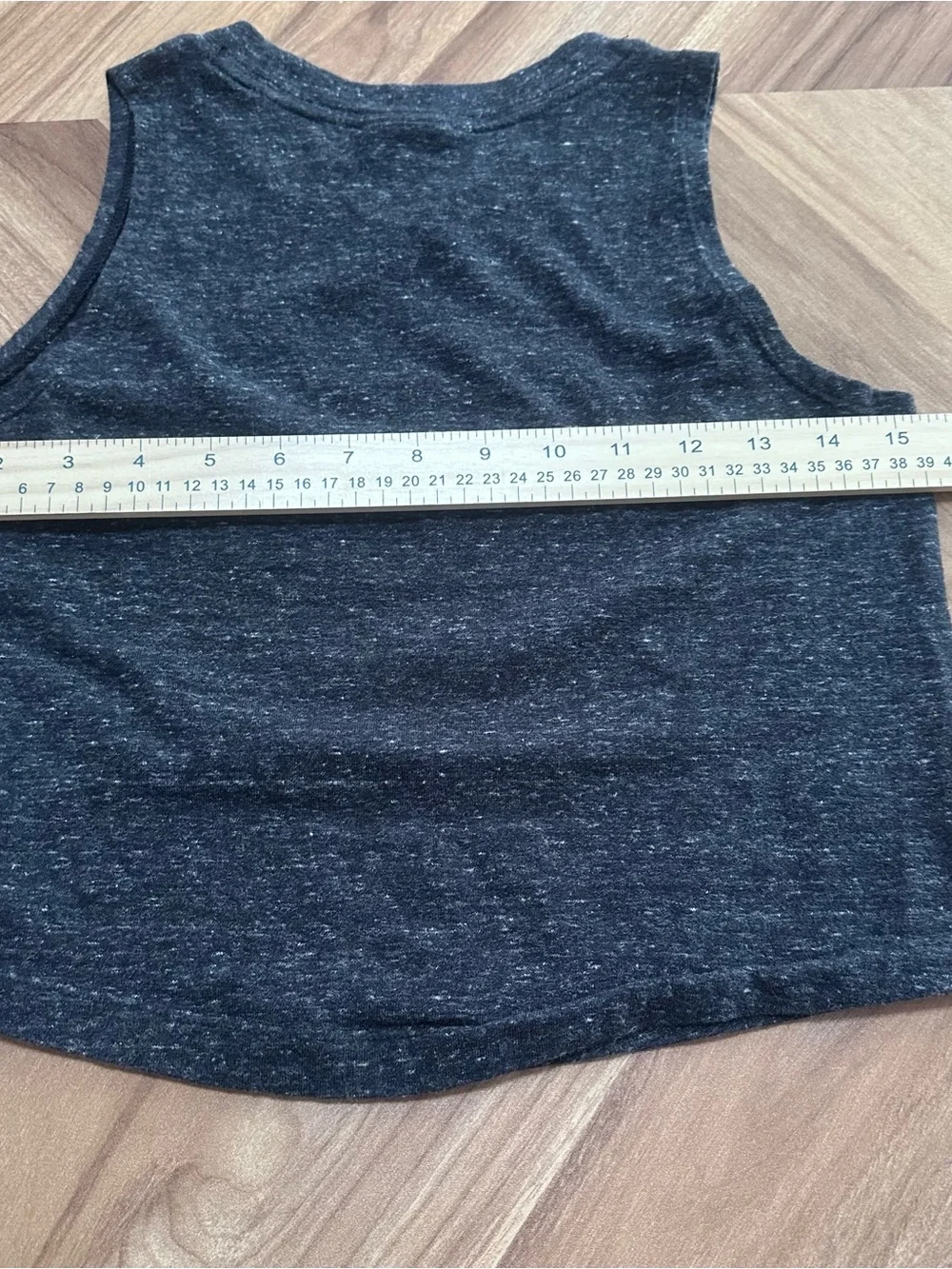 Nike heather gray crop tank top women’s medium